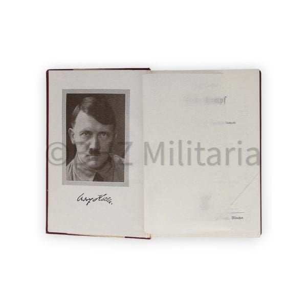 Mein Kampf Tornister uitgave 1940 met opdracht en boekenlegger