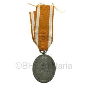 Westwall or Schutzwall Medal 2nd type