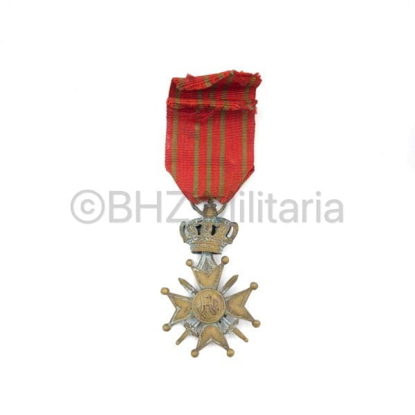 Oorlogskruis met Palmblad / Croix de Guerre avec Palme Eclat d'Obus