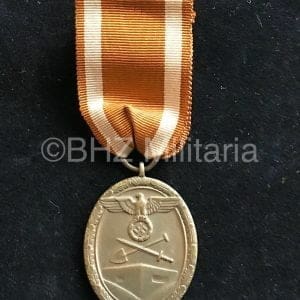 foto Deutsches Schutzwall-Ehrenzeichen of Westwall Medaille