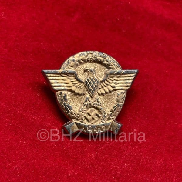 Tag der Polizei 1942 WHW (Winterhilfswerke) pin