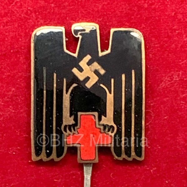Membership pin DRK (Deutsches Rotes Kreuz)