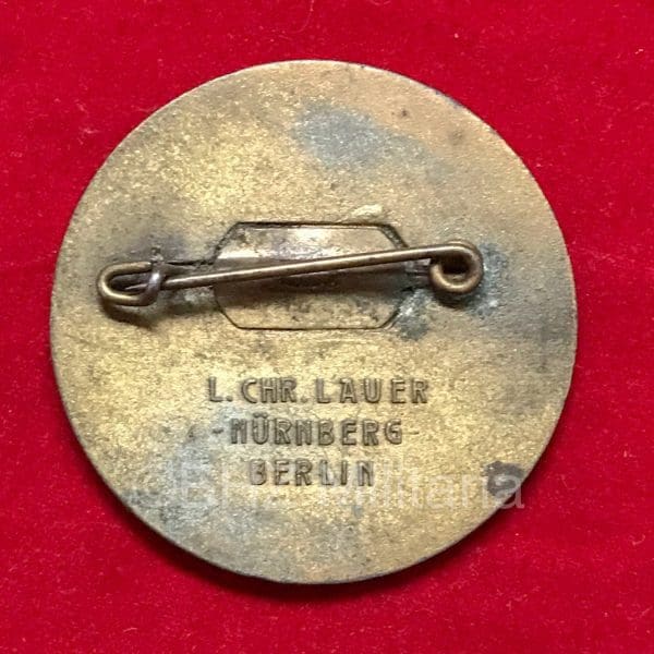 Reichsparteitag 1936 badge L. Chr. Lauer