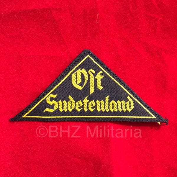 Hitler Youth Area Triangle (HJ-Gebietsdreieck) "Ost Sudetenland" with RZM label