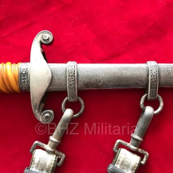 Original Wehrmacht Officer's dagger with pendant by Eickhorn from Solingen