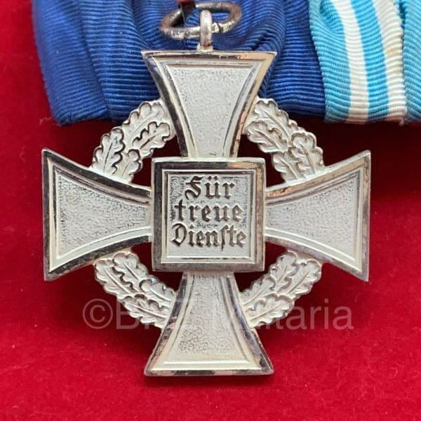 Treudienst-Ehrenzeichen für Beamte Angestellte und Arbeiter im öffentlichen Dienst