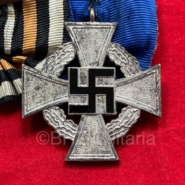 Spange Ehrenkreuz für Frontkämpfer 1914-1918 en Treudienst-Ehrenzeichen