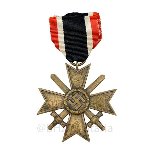 Kriegsverdienstkreuz 2. class with Schwerter 1939