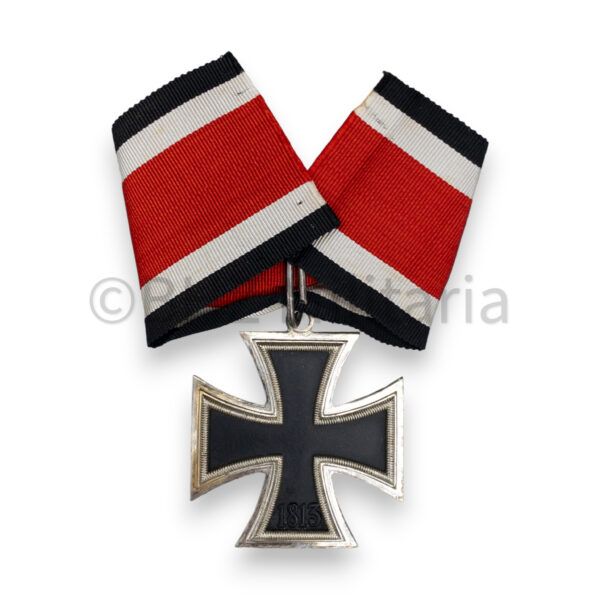 knight's cross of the plaintiffs' crosses 1957 steinhauer & lück