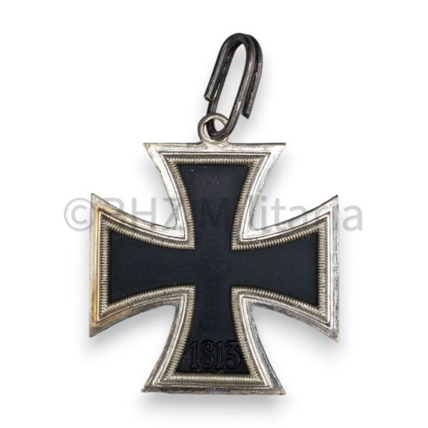 knight's cross of the plaintiffs' crosses 1957 steinhauer & lück