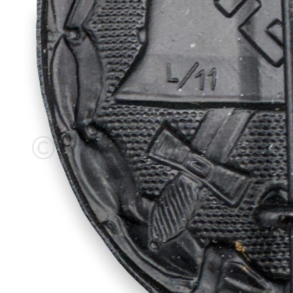 Verwundetenabzeichen 1939 in black (l/11) in ldo box mint