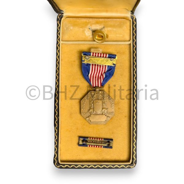 air medal in etui