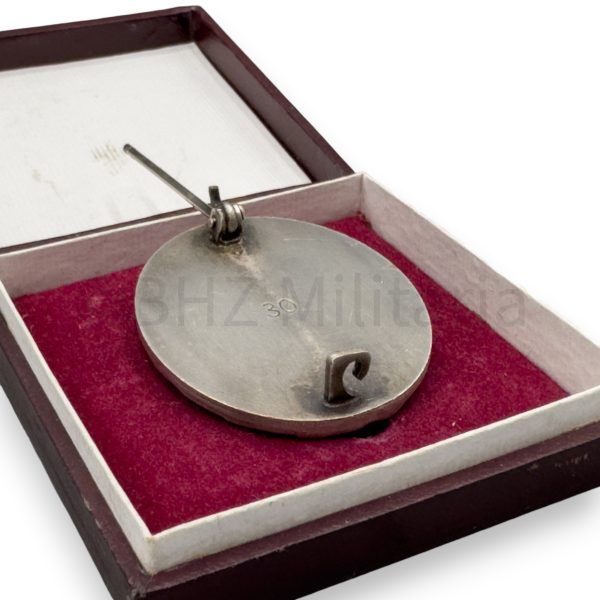 verwundetenabzeichen 1939 zilver mm30 hauptmünzamt in doosje